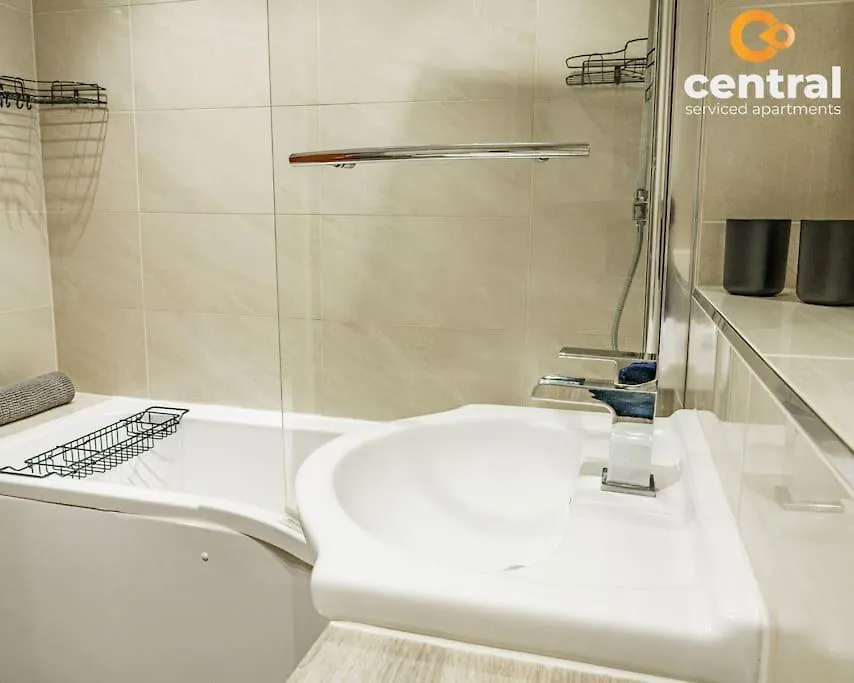 Central Serviced Apartments - 2 Bedroom - City Quay Views - Walk Into The City Centre - Smart Tvs In All Rooms - We Are Your Short Term Stay Specialists In Dundee - Get In Touch To Book Your Stay - Central Short Lets Dundee United Kingdom