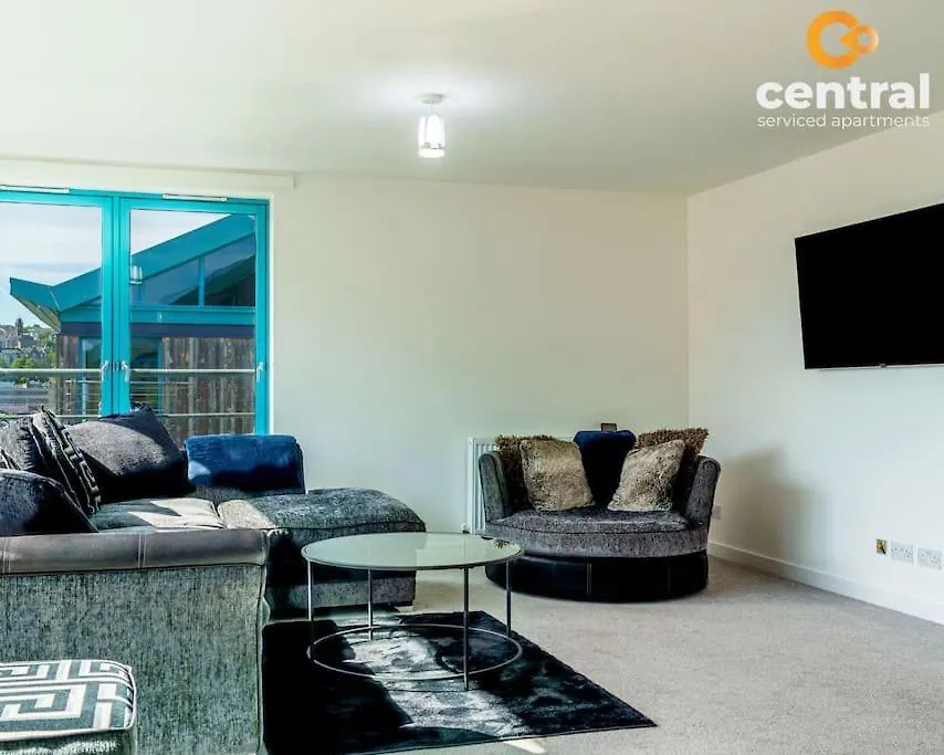 Central Serviced Apartments - 2 Bedroom - City Quay Views - Walk Into The City Centre - Smart Tvs In All Rooms - We Are Your Short Term Stay Specialists In Dundee - Get In Touch To Book Your Stay - Central Short Lets Dundee