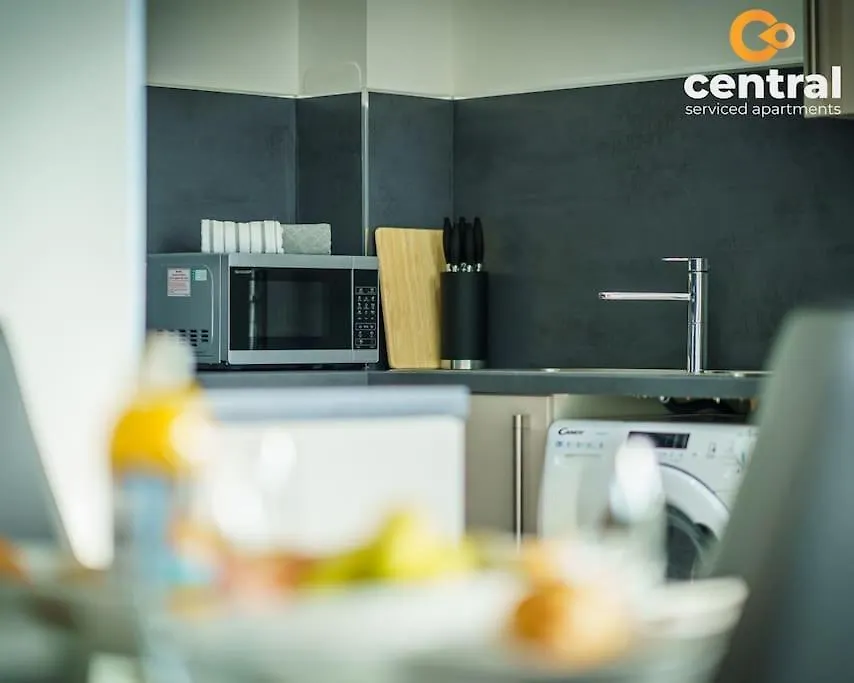 Central Serviced Apartments - 2 Bedroom - City Quay Views - Walk Into The City Centre - Smart Tvs In All Rooms - We Are Your Short Term Stay Specialists In Dundee - Get In Touch To Book Your Stay - Central Short Lets Dundee