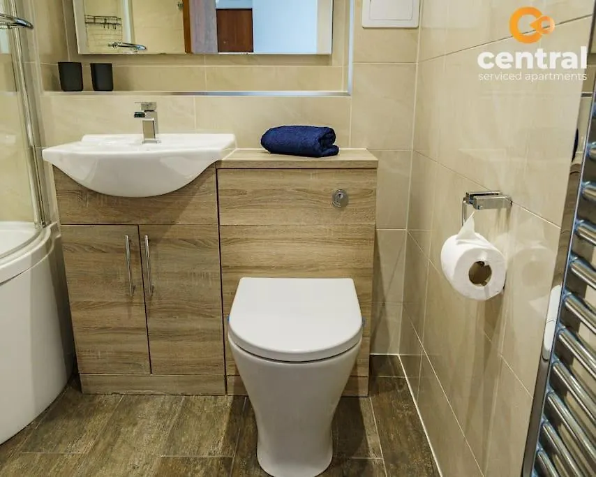 Central Serviced Apartments - 2 Bedroom - City Quay Views - Walk Into The City Centre - Smart Tvs In All Rooms - We Are Your Short Term Stay Specialists In Dundee - Get In Touch To Book Your Stay - Central Short Lets Dundee