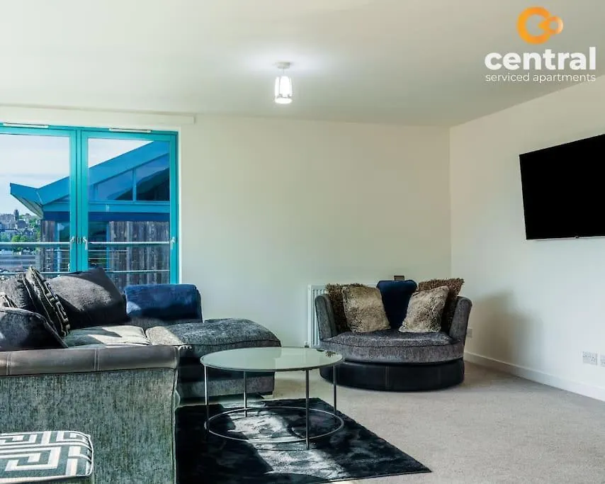 Central Serviced Apartments - 2 Bedroom - City Quay Views - Walk Into The City Centre - Smart Tvs In All Rooms - We Are Your Short Term Stay Specialists In Dundee - Get In Touch To Book Your Stay - Central Short Lets Dundee