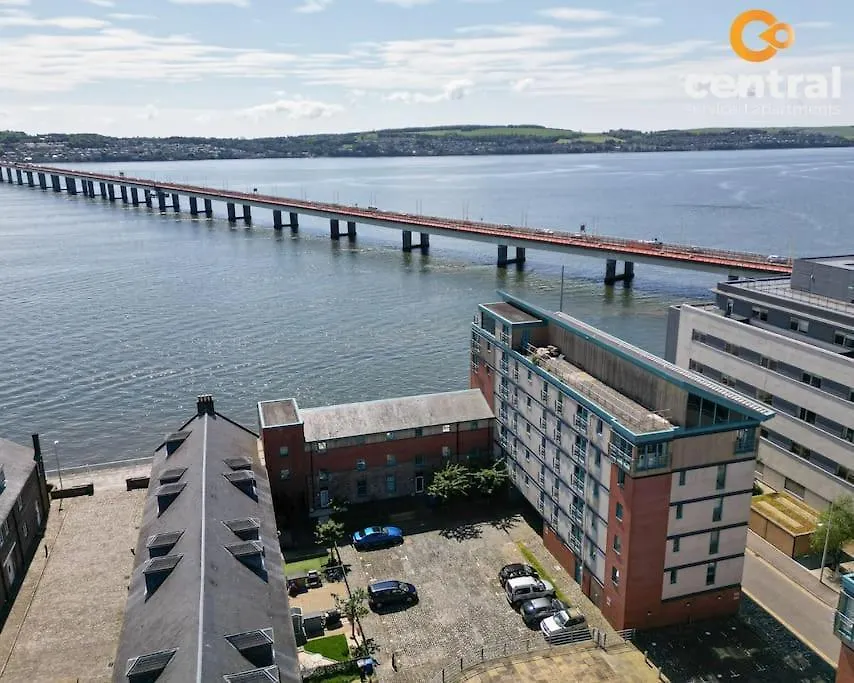 Central Serviced Apartments - 2 Bedroom - City Quay Views - Walk Into The City Centre - Smart Tvs In All Rooms - We Are Your Short Term Stay Specialists In Dundee - Get In Touch To Book Your Stay - Central Short Lets Dundee