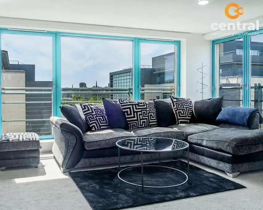Central Serviced Apartments - 2 Bedroom - City Quay Views - Walk Into The City Centre - Smart Tvs In All Rooms - We Are Your Short Term Stay Specialists In Dundee - Get In Touch To Book Your Stay - Central Short Lets Dundee United Kingdom