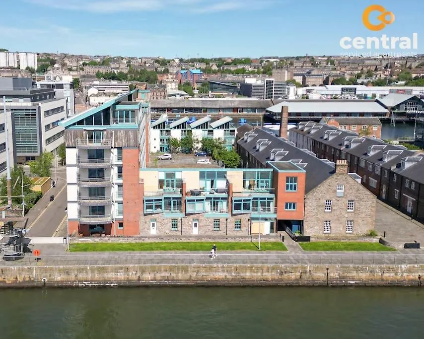 Central Serviced Apartments - 2 Bedroom - City Quay Views - Walk Into The City Centre - Smart Tvs In All Rooms - We Are Your Short Term Stay Specialists In Dundee - Get In Touch To Book Your Stay - Central Short Lets Dundee