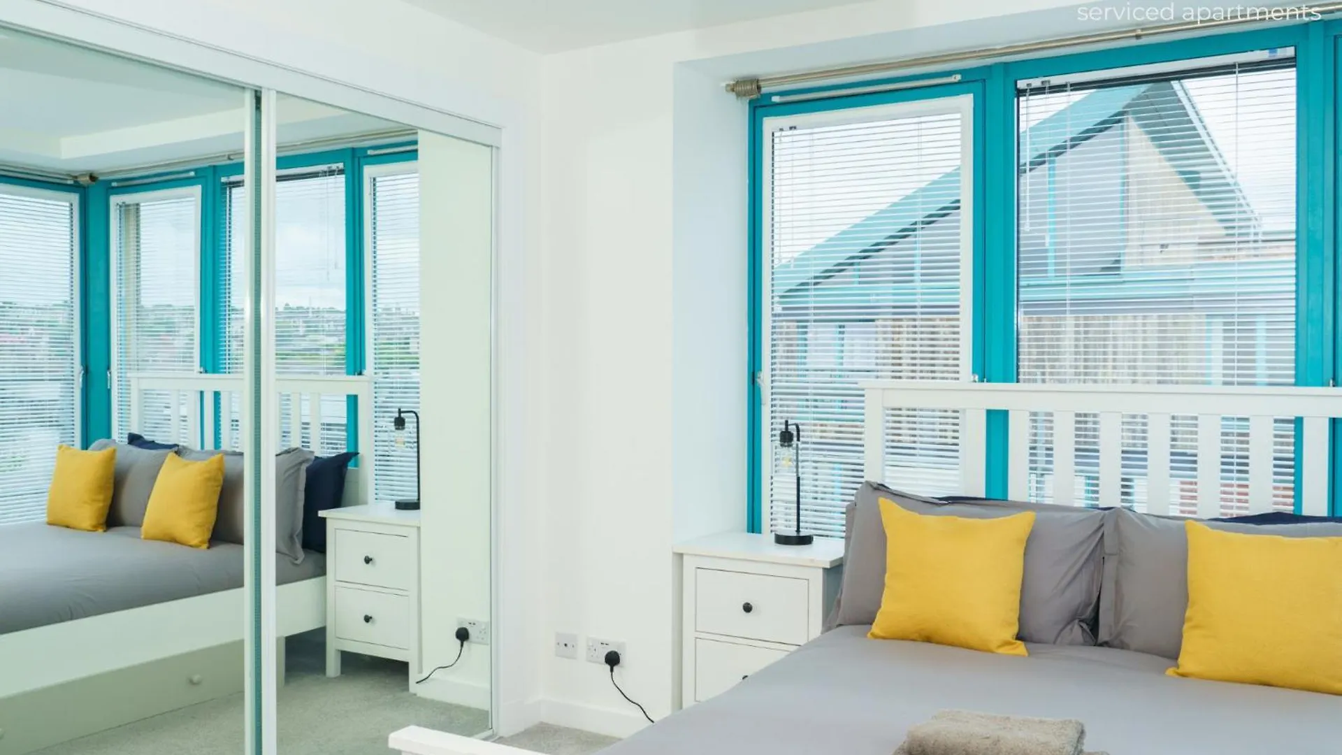 Central Serviced Apartments - 2 Bedroom - City Quay Views - Walk Into The City Centre - Smart Tvs In All Rooms - We Are Your Short Term Stay Specialists In Dundee - Get In Touch To Book Your Stay - Central Short Lets Dundee