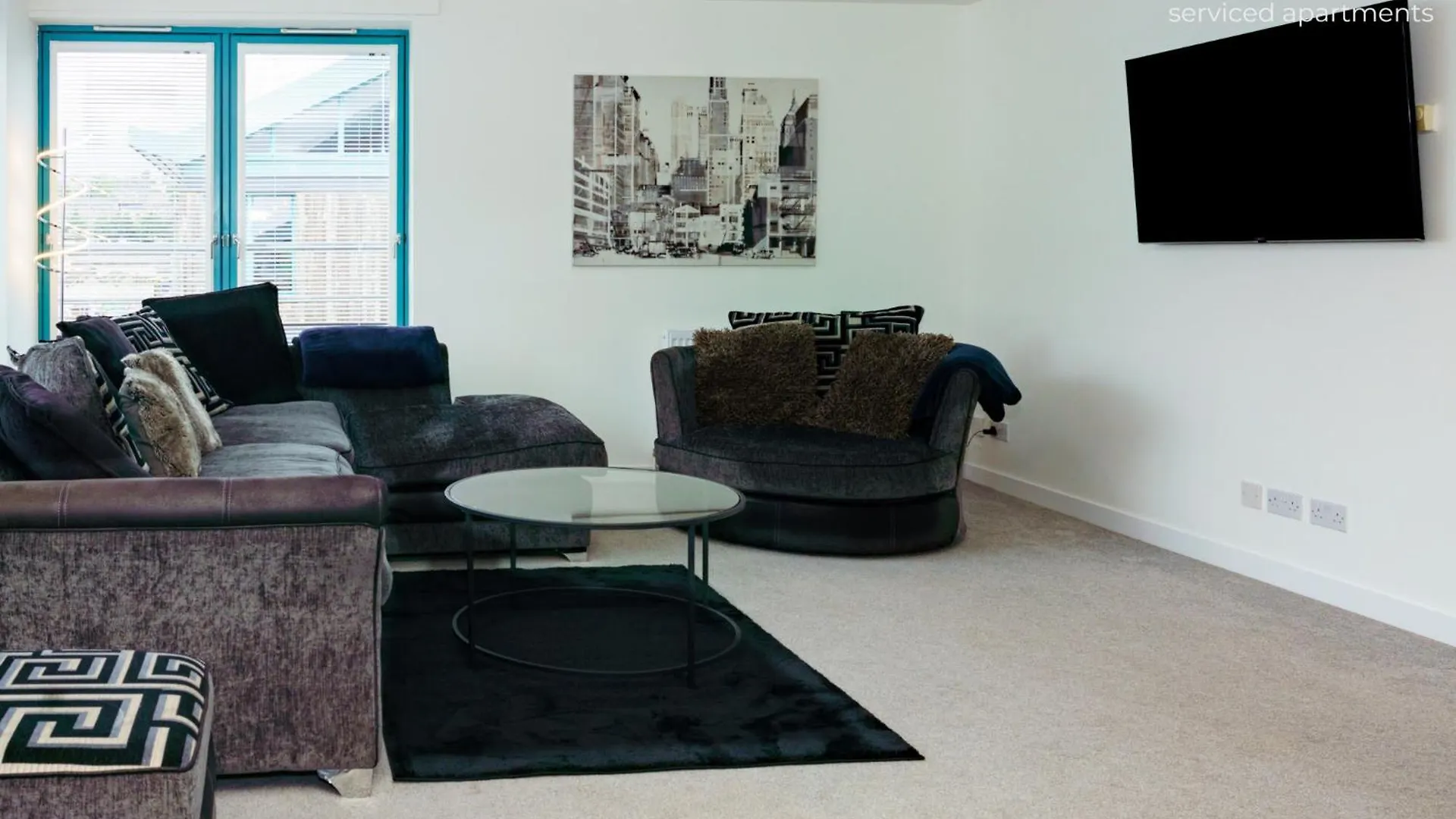 Central Serviced Apartments - 2 Bedroom - City Quay Views - Walk Into The City Centre - Smart Tvs In All Rooms - We Are Your Short Term Stay Specialists In Dundee - Get In Touch To Book Your Stay - Central Short Lets Dundee 0*,  United Kingdom